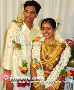 Vishnu Wedding Photos with Parvathy
